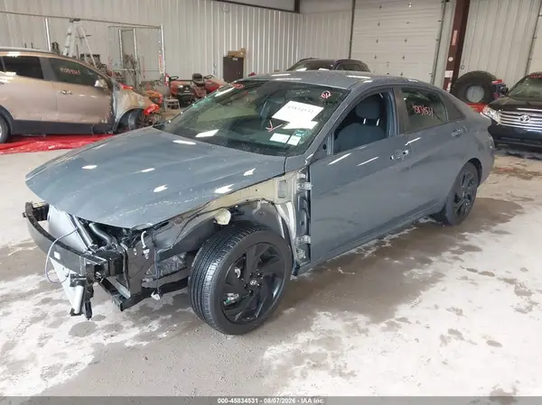 KMHLM4DG7TU114781 2026 HYUNDAI ELANTRA - Image 2