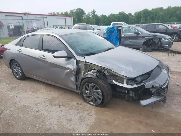 KMHLM4DG8RU637316 2024 HYUNDAI ELANTRA - Image 1