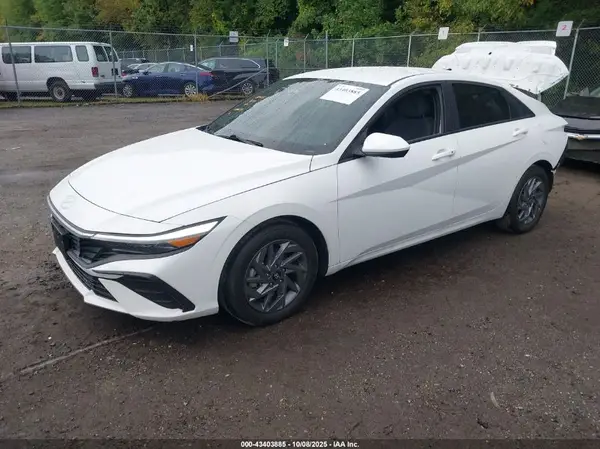 KMHLM4DG8RU641513 2024 HYUNDAI ELANTRA - Image 2