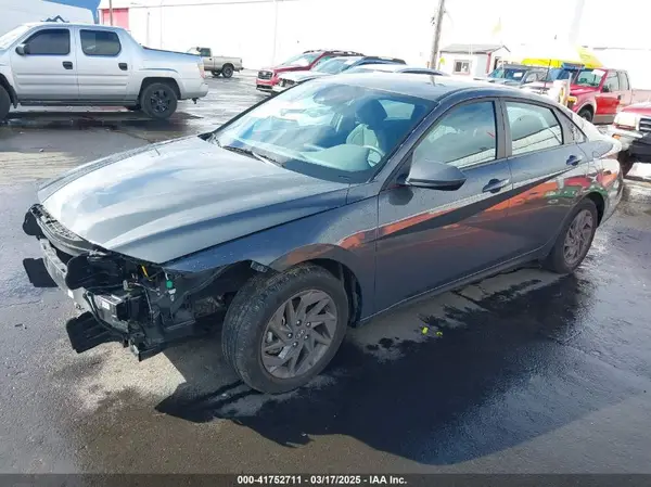 KMHLM4DG8RU654892 2024 HYUNDAI ELANTRA - Image 2