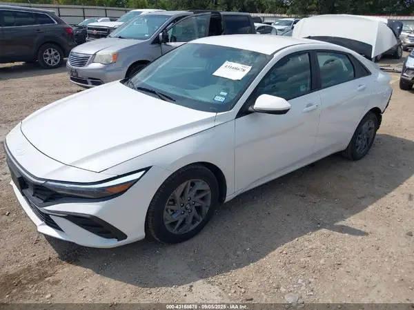 KMHLM4DG8RU655153 2024 HYUNDAI ELANTRA - Image 2