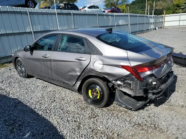 KMHLM4DG8RU657873 2024 HYUNDAI ELANTRA - Image 2