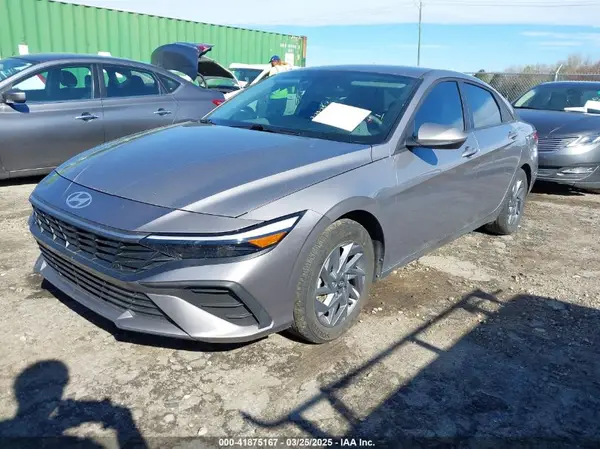 KMHLM4DG8RU659817 2024 HYUNDAI ELANTRA - Image 2