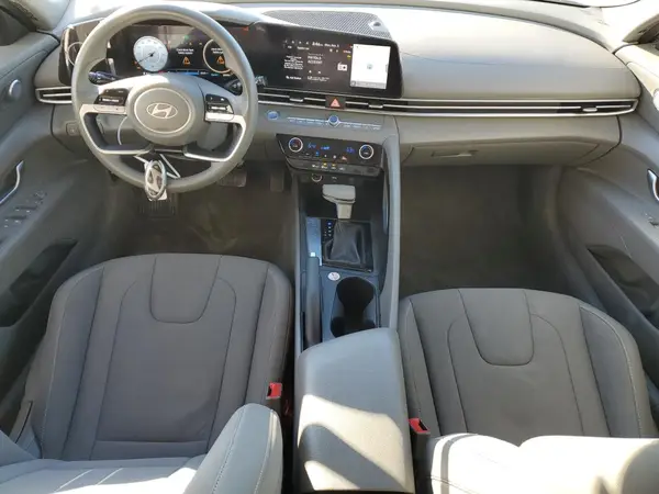KMHLM4DG8RU663043 2024 HYUNDAI ELANTRA - Image 8