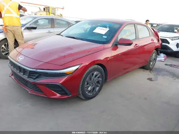 KMHLM4DG8RU665357 2024 HYUNDAI ELANTRA - Image 2