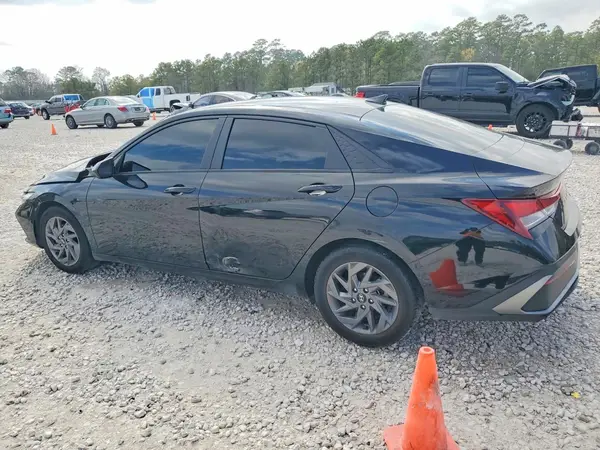 KMHLM4DG8RU665374 2024 HYUNDAI ELANTRA - Image 2