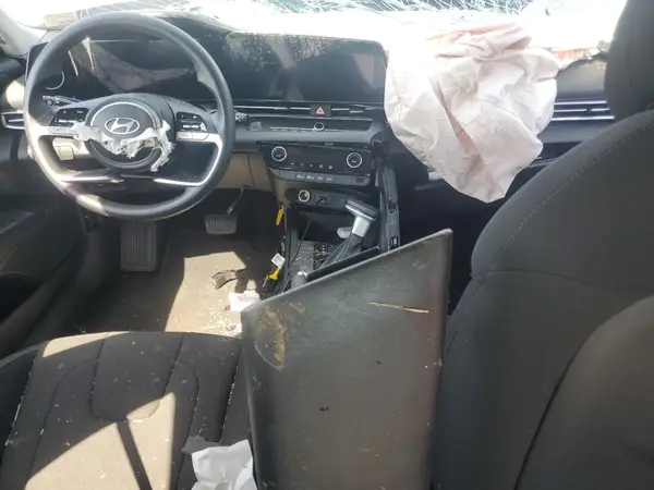 KMHLM4DG8RU678657 2024 HYUNDAI ELANTRA - Image 8
