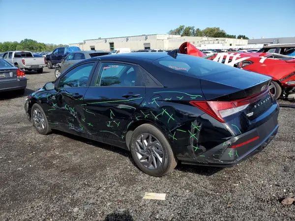 KMHLM4DG8RU679193 2024 HYUNDAI ELANTRA - Image 2