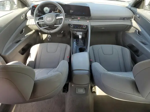 KMHLM4DG8RU681011 2024 HYUNDAI ELANTRA - Image 8