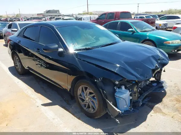 KMHLM4DG8RU682661 2024 HYUNDAI ELANTRA - Image 1