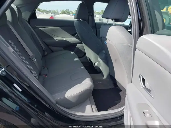 KMHLM4DG8RU684345 2024 HYUNDAI ELANTRA - Image 8