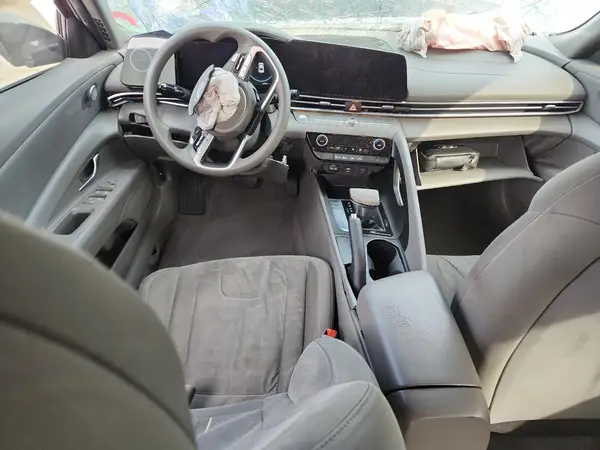 KMHLM4DG8RU692185 2024 HYUNDAI ELANTRA - Image 8