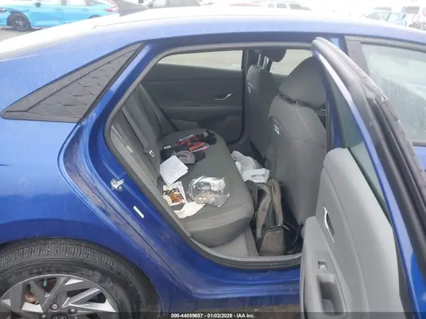 KMHLM4DG8RU693868 2024 HYUNDAI ELANTRA - Image 8