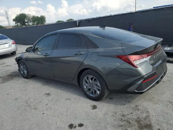 KMHLM4DG8RU706389 2024 HYUNDAI ELANTRA - Image 2
