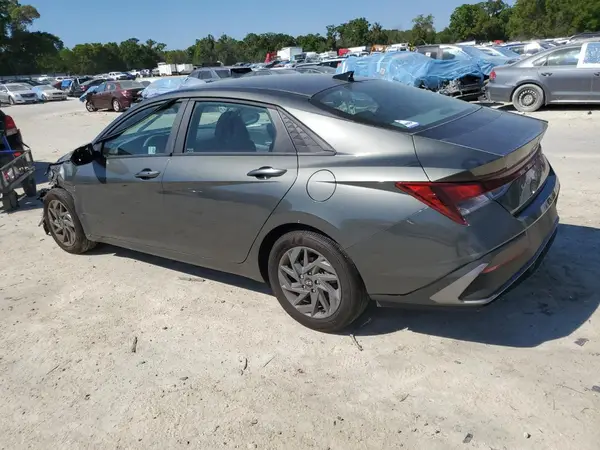 KMHLM4DG8RU707106 2024 HYUNDAI ELANTRA - Image 2