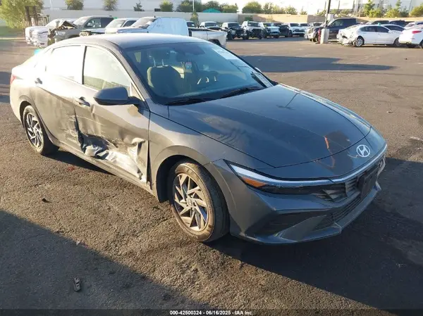 KMHLM4DG8RU708529 2024 HYUNDAI ELANTRA - Image 1