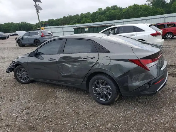 KMHLM4DG8RU718557 2024 HYUNDAI ELANTRA - Image 2