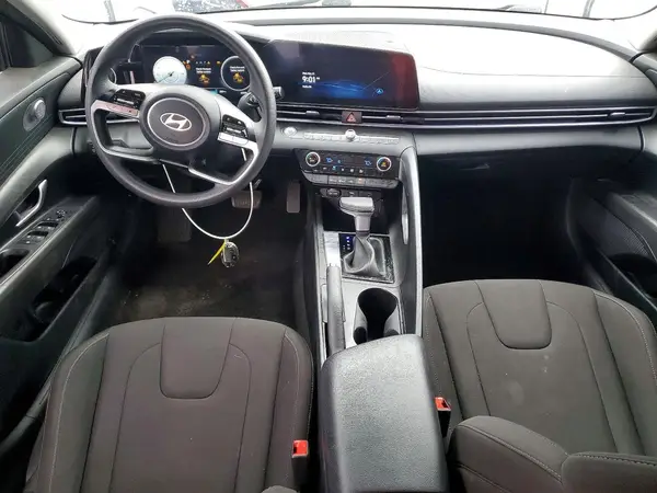 KMHLM4DG8RU718557 2024 HYUNDAI ELANTRA - Image 8