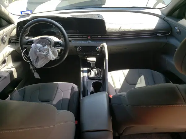 KMHLM4DG8RU721748 2024 HYUNDAI ELANTRA - Image 8
