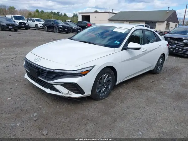 KMHLM4DG8RU726495 2024 HYUNDAI ELANTRA - Image 2