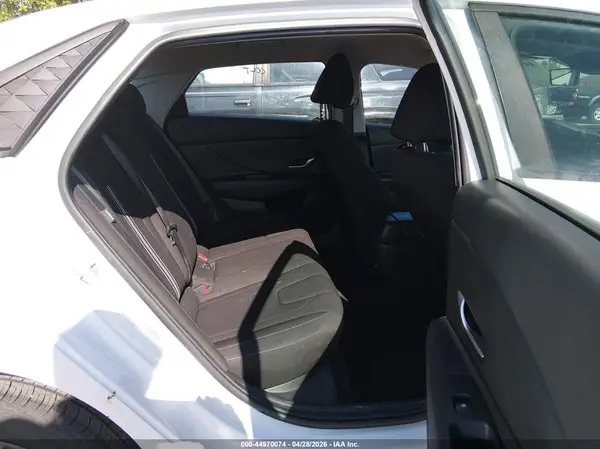 KMHLM4DG8RU734905 2024 HYUNDAI ELANTRA - Image 8