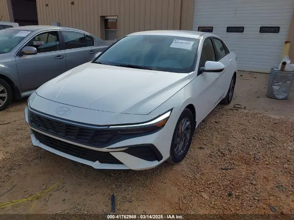 KMHLM4DG8RU734970 2024 HYUNDAI ELANTRA - Image 2