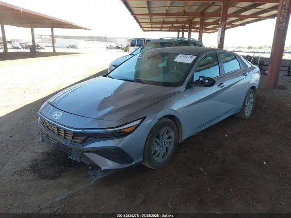 KMHLM4DG8RU736802 2024 HYUNDAI ELANTRA - Image 2