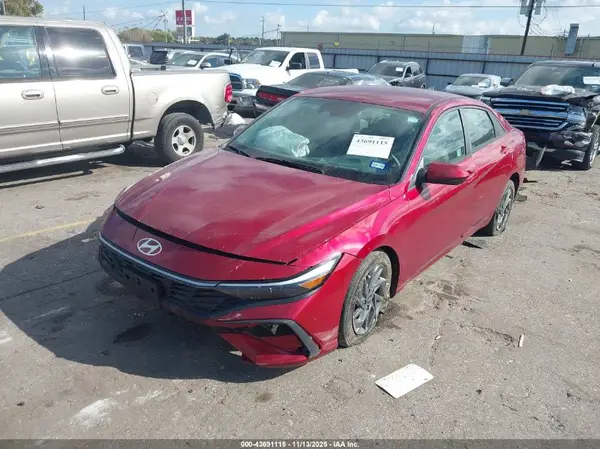 KMHLM4DG8RU739117 2024 HYUNDAI ELANTRA - Image 2