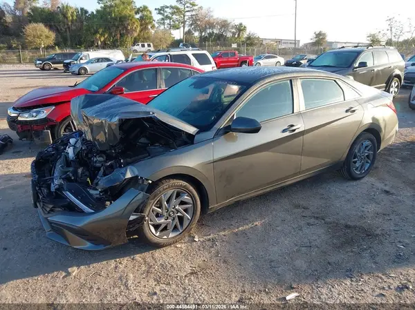 KMHLM4DG8RU743815 2024 HYUNDAI ELANTRA - Image 2