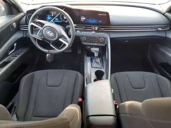KMHLM4DG8RU747735 2024 HYUNDAI ELANTRA - Image 8