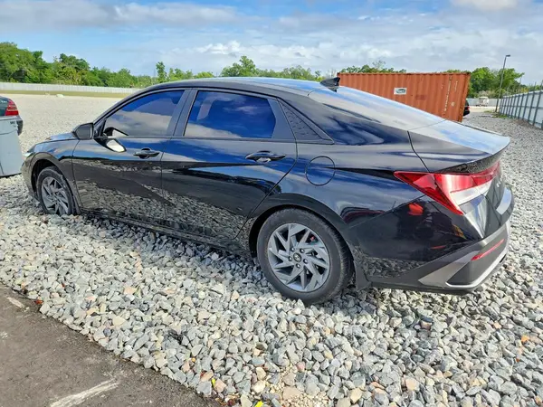 KMHLM4DG8RU748657 2024 HYUNDAI ELANTRA - Image 2