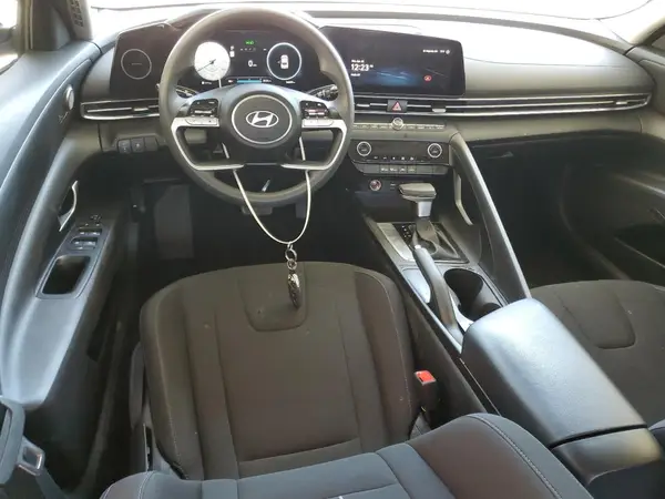 KMHLM4DG8RU749436 2024 HYUNDAI ELANTRA - Image 8