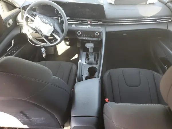 KMHLM4DG8RU754281 2024 HYUNDAI ELANTRA - Image 8