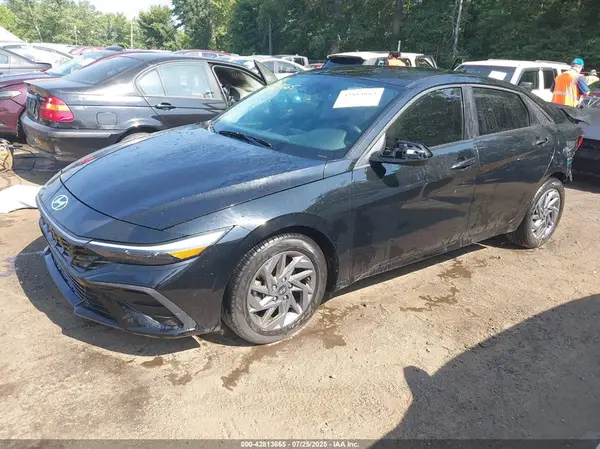 KMHLM4DG8RU755074 2024 HYUNDAI ELANTRA - Image 2