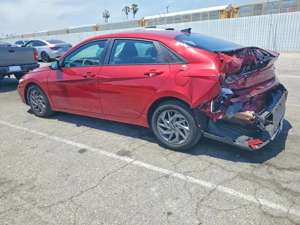 KMHLM4DG8RU758122 2024 HYUNDAI ELANTRA - Image 2