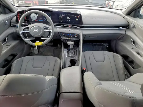 KMHLM4DG8RU760386 2024 HYUNDAI ELANTRA - Image 8