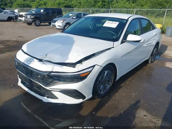 KMHLM4DG8RU762896 2024 HYUNDAI ELANTRA - Image 2