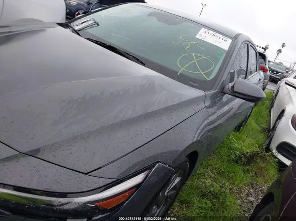 KMHLM4DG8RU765121 2024 HYUNDAI ELANTRA - Image 2