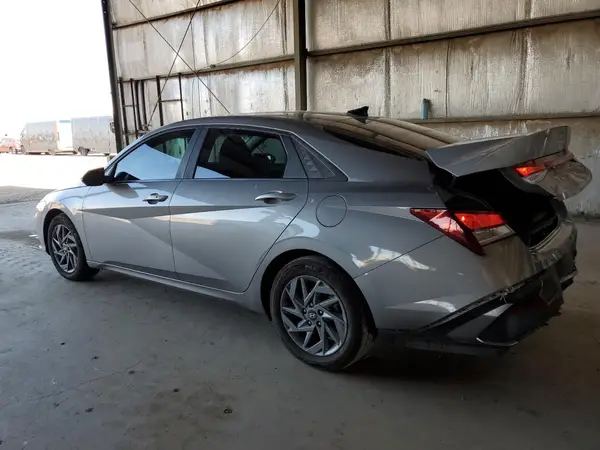 KMHLM4DG8RU775731 2024 HYUNDAI ELANTRA - Image 2