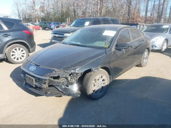 KMHLM4DG8RU782260 2024 HYUNDAI ELANTRA - Image 2