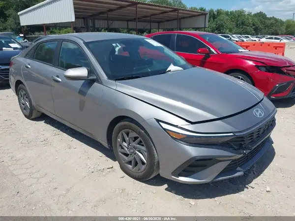 KMHLM4DG8RU786020 2024 HYUNDAI ELANTRA - Image 1