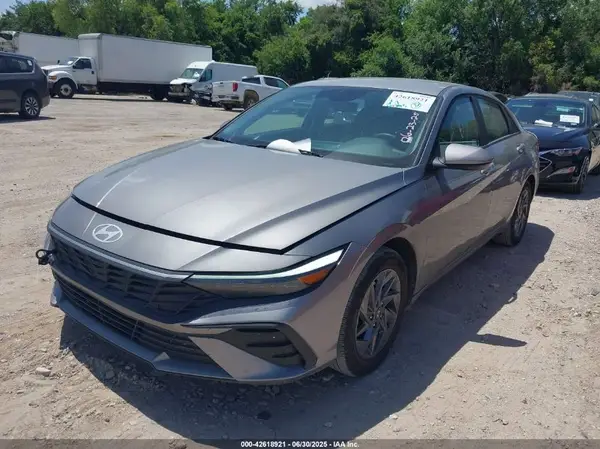 KMHLM4DG8RU786020 2024 HYUNDAI ELANTRA - Image 2