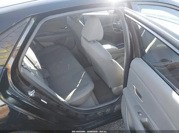 KMHLM4DG8RU788916 2024 HYUNDAI ELANTRA - Image 8