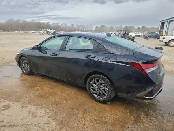 KMHLM4DG8RU789726 2024 HYUNDAI ELANTRA - Image 2