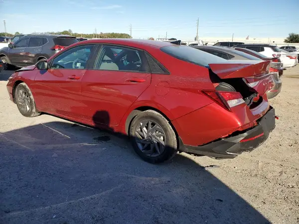 KMHLM4DG8RU798586 2024 HYUNDAI ELANTRA - Image 2