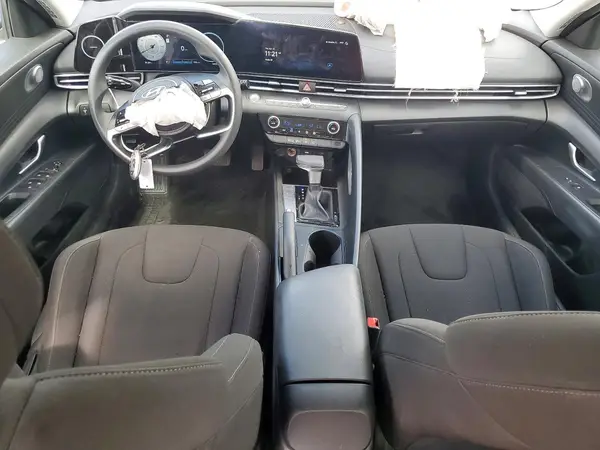 KMHLM4DG8RU798619 2024 HYUNDAI ELANTRA - Image 8