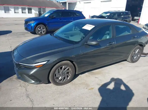 KMHLM4DG8RU799348 2024 HYUNDAI ELANTRA - Image 2