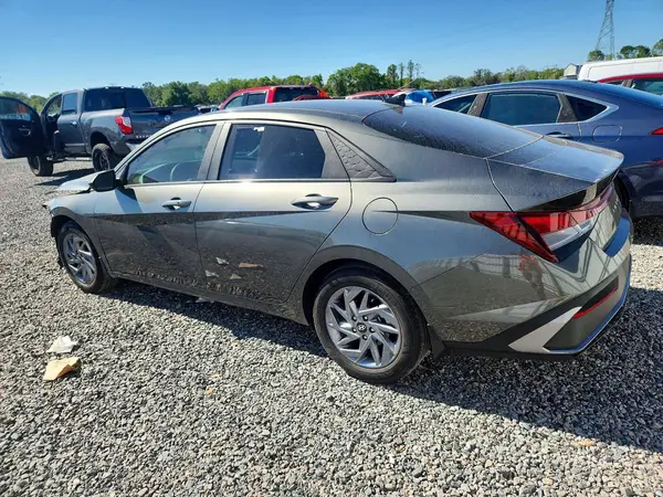 KMHLM4DG8RU799821 2024 HYUNDAI ELANTRA - Image 2