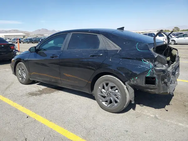 KMHLM4DG8RU804841 2024 HYUNDAI ELANTRA - Image 2