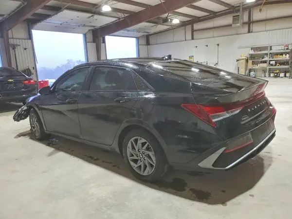 KMHLM4DG8RU805911 2024 HYUNDAI ELANTRA - Image 2